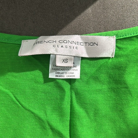 French Connection sleeveless blouse - Picture 2 of 3